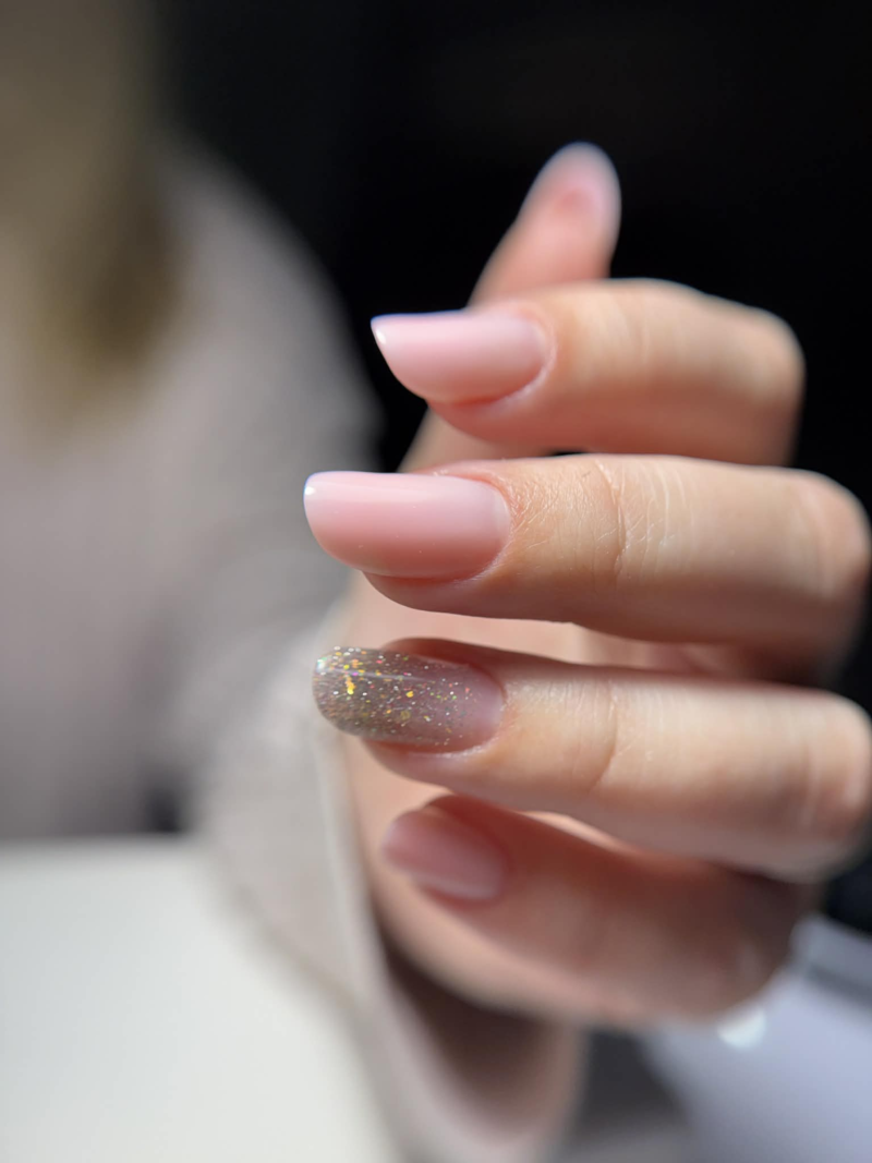 manichiura gel simona ionescu nailtech